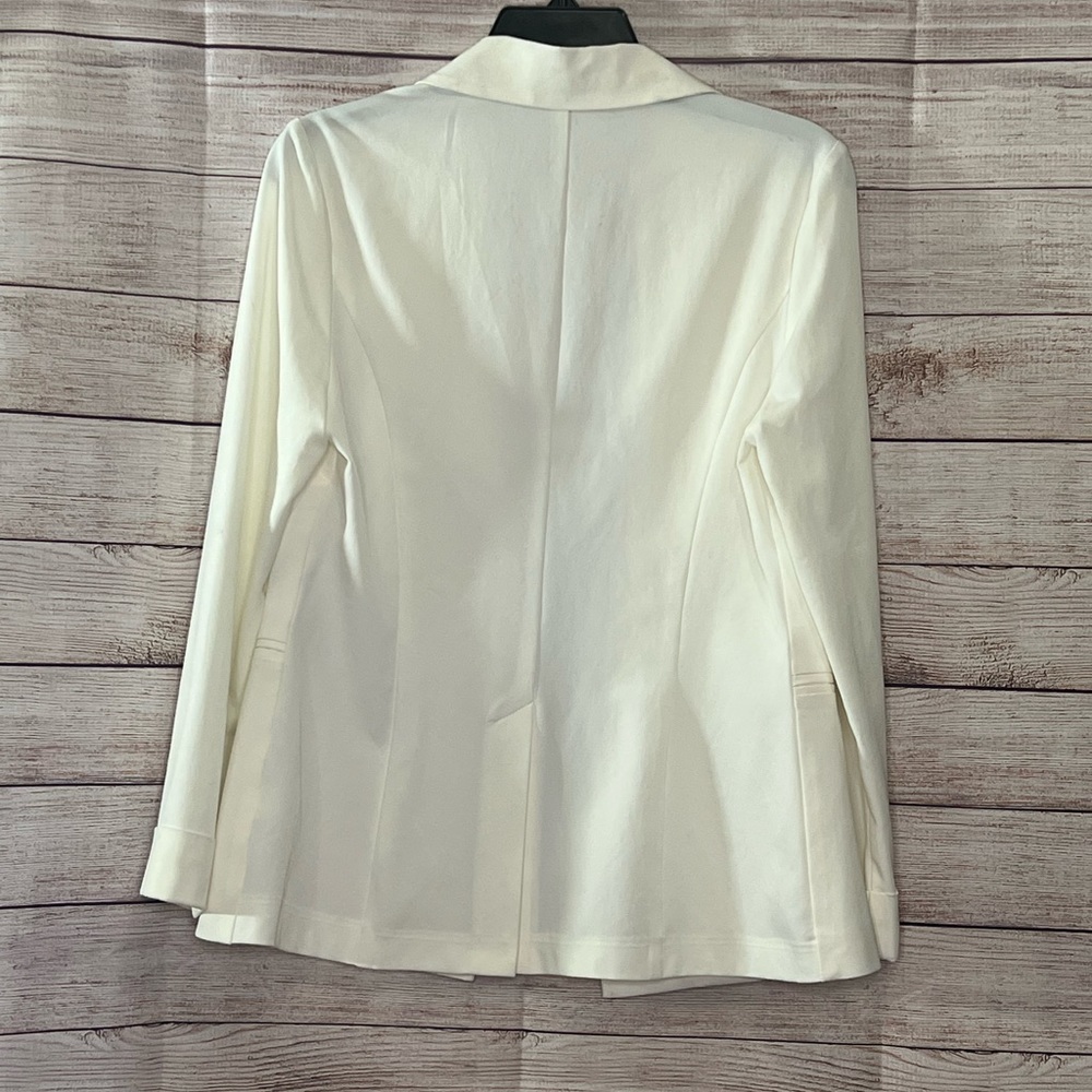 Doe & Rae White Jacket - Picture 3 of 3